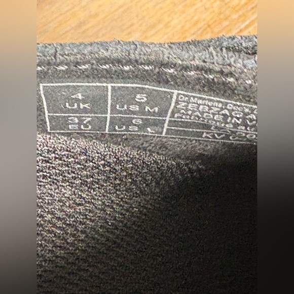 Dr. Martens Zebzag Anywhere Mules NIB Women’s Size 6 - Picture 14 of 16